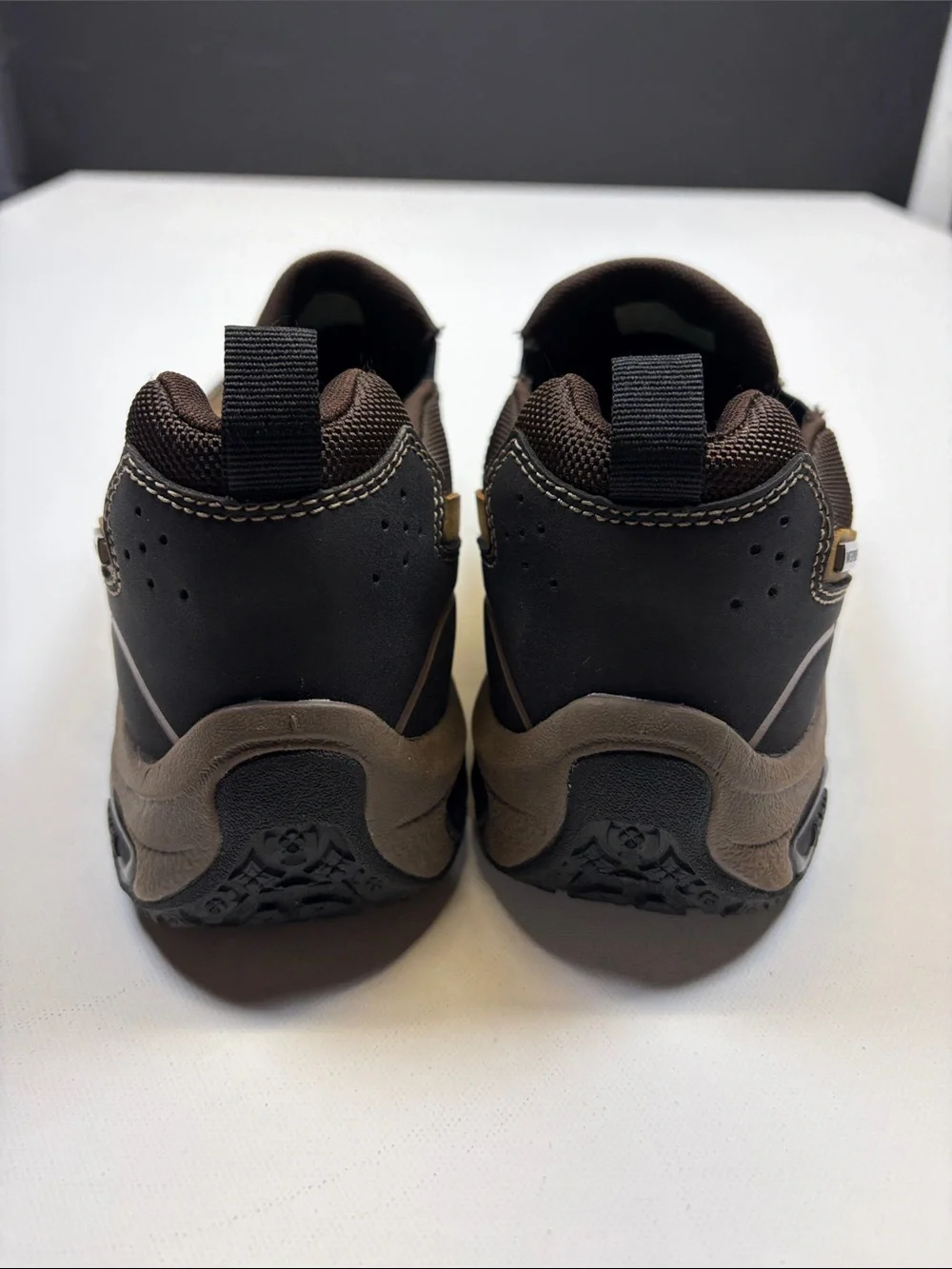 DUNHAM MENS BROWN LEATHER WATERPROOF SLIP ON WALKING SHOES SIZE 10